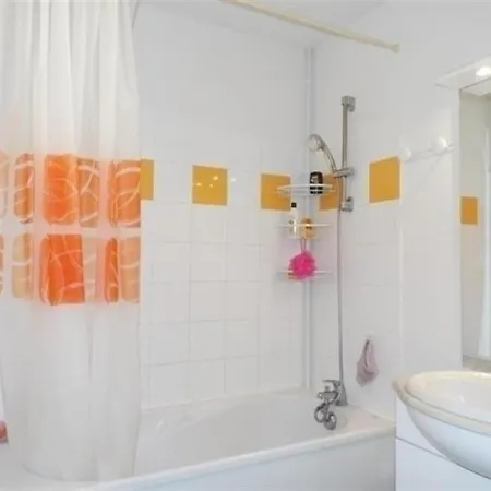 Apartment Les Jardins De France Royan